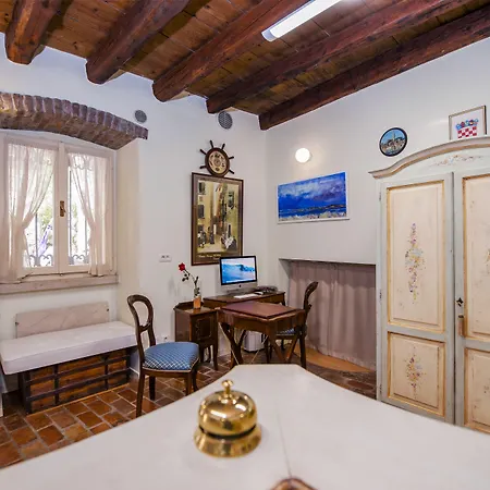 Residence La Carera Centro Storico-3